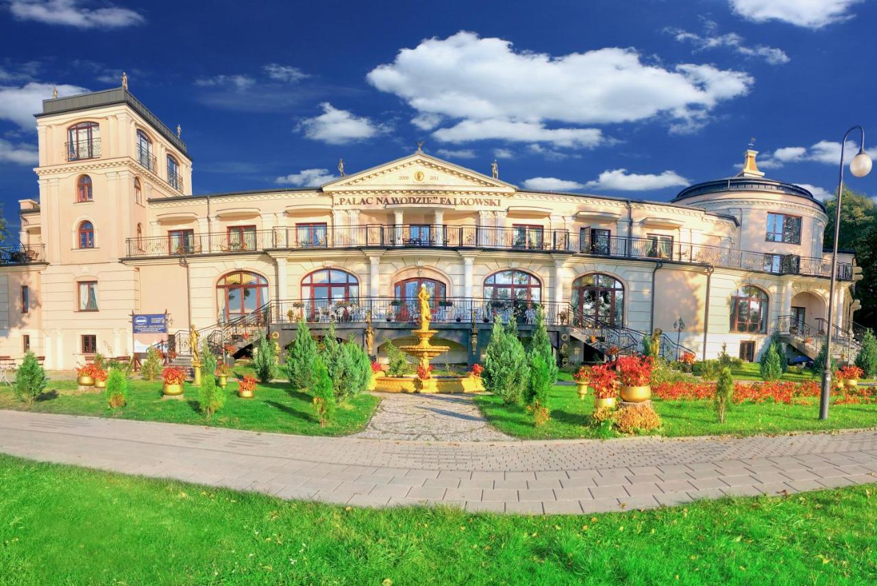 Uzdrowisko Sanatorium Augustow Palac Na Wodzie Falkowski Ngoại thất bức ảnh